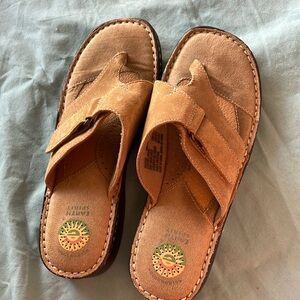 Tan leather Earth Spirit sandals y2k